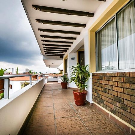 Capital O Continental Ii, Uruapan Hotel Uruapan  Kültér fotó