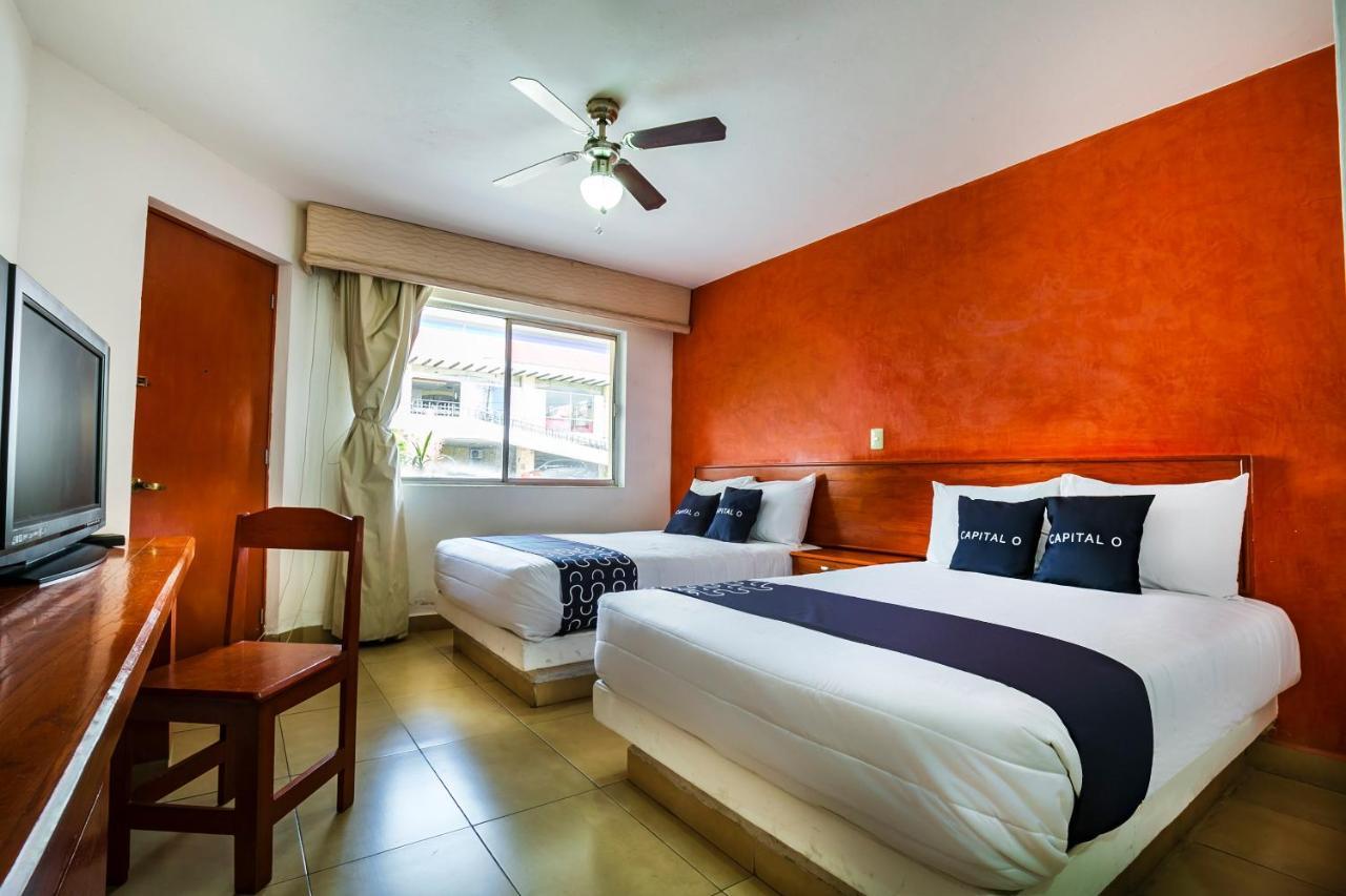 Capital O Continental Ii, Uruapan Hotel Uruapan  Kültér fotó