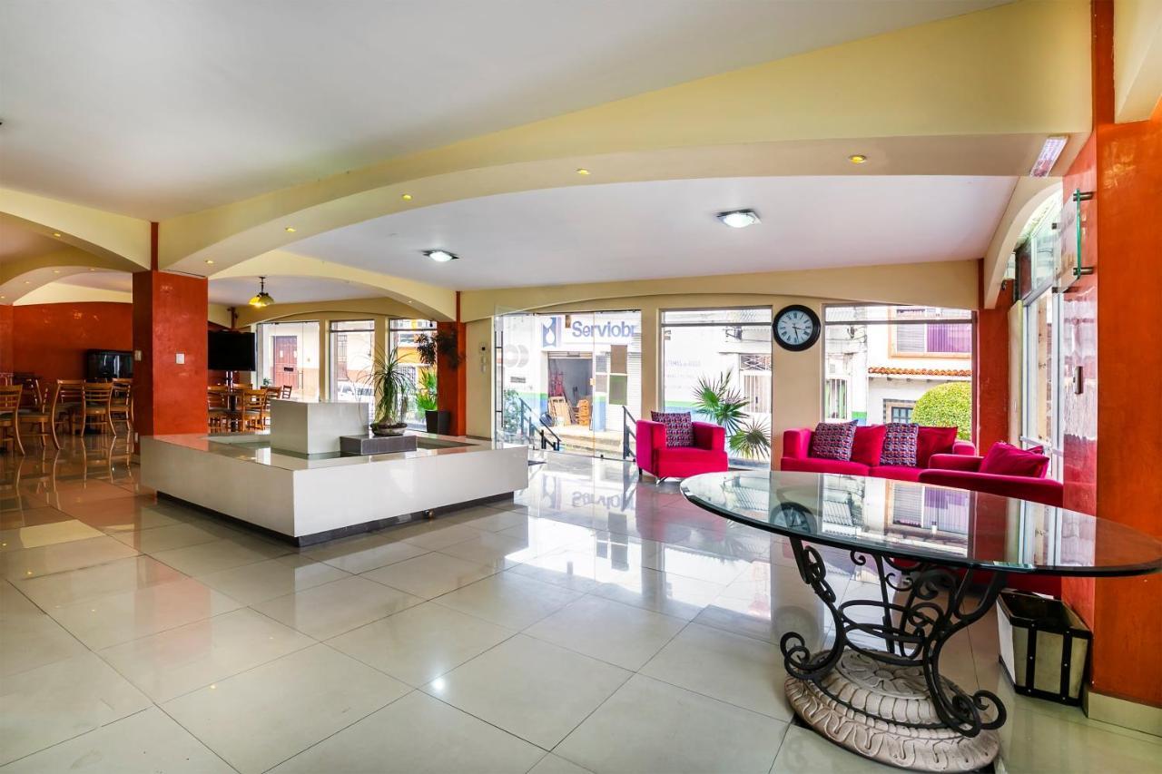 Capital O Continental Ii, Uruapan Hotel Uruapan  Kültér fotó