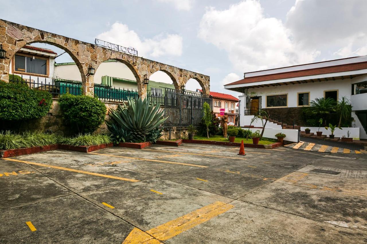 Capital O Continental Ii, Uruapan Hotel Uruapan  Kültér fotó