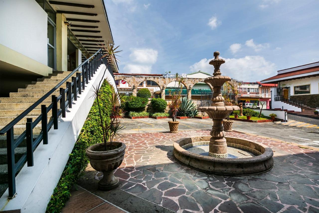 Capital O Continental Ii, Uruapan Hotel Uruapan  Kültér fotó