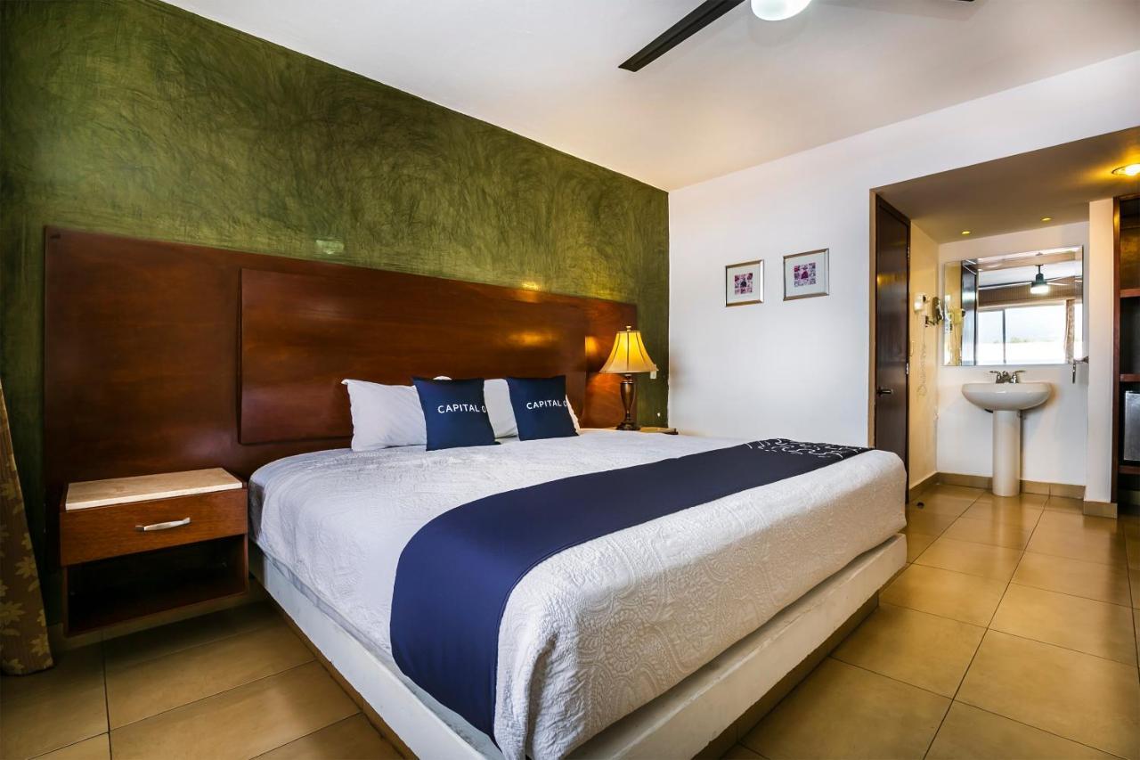 Capital O Continental Ii, Uruapan Hotel Uruapan  Kültér fotó