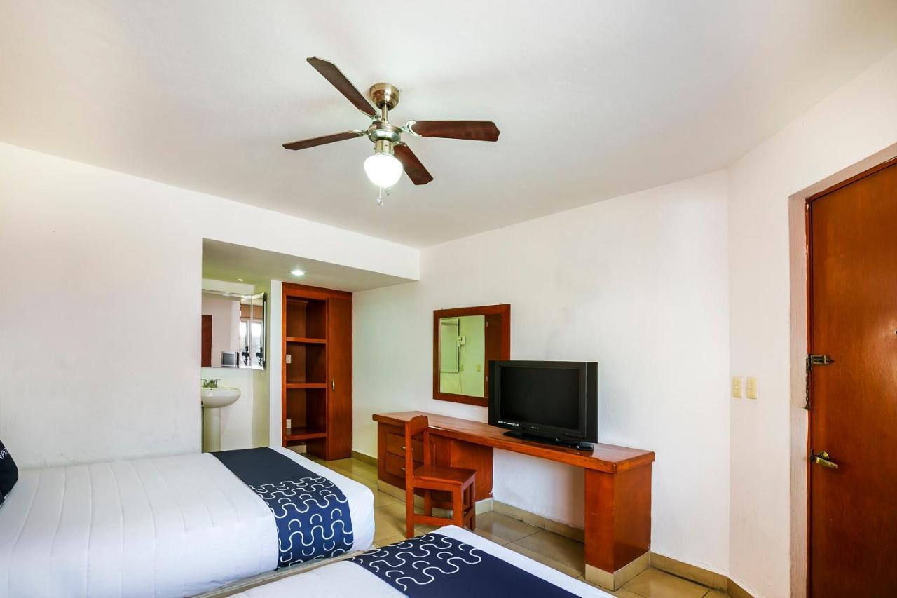 Capital O Continental Ii, Uruapan Hotel Uruapan  Kültér fotó